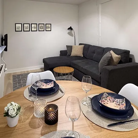 Hyggelig I Hjertet Af 아파트 리베